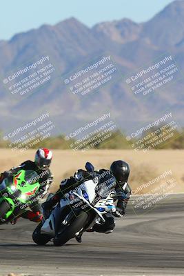 media/Feb-04-2024-SoCal Trackdays (Sun) [[91d6515b1d]]/9-Turn 15 (130pm)/